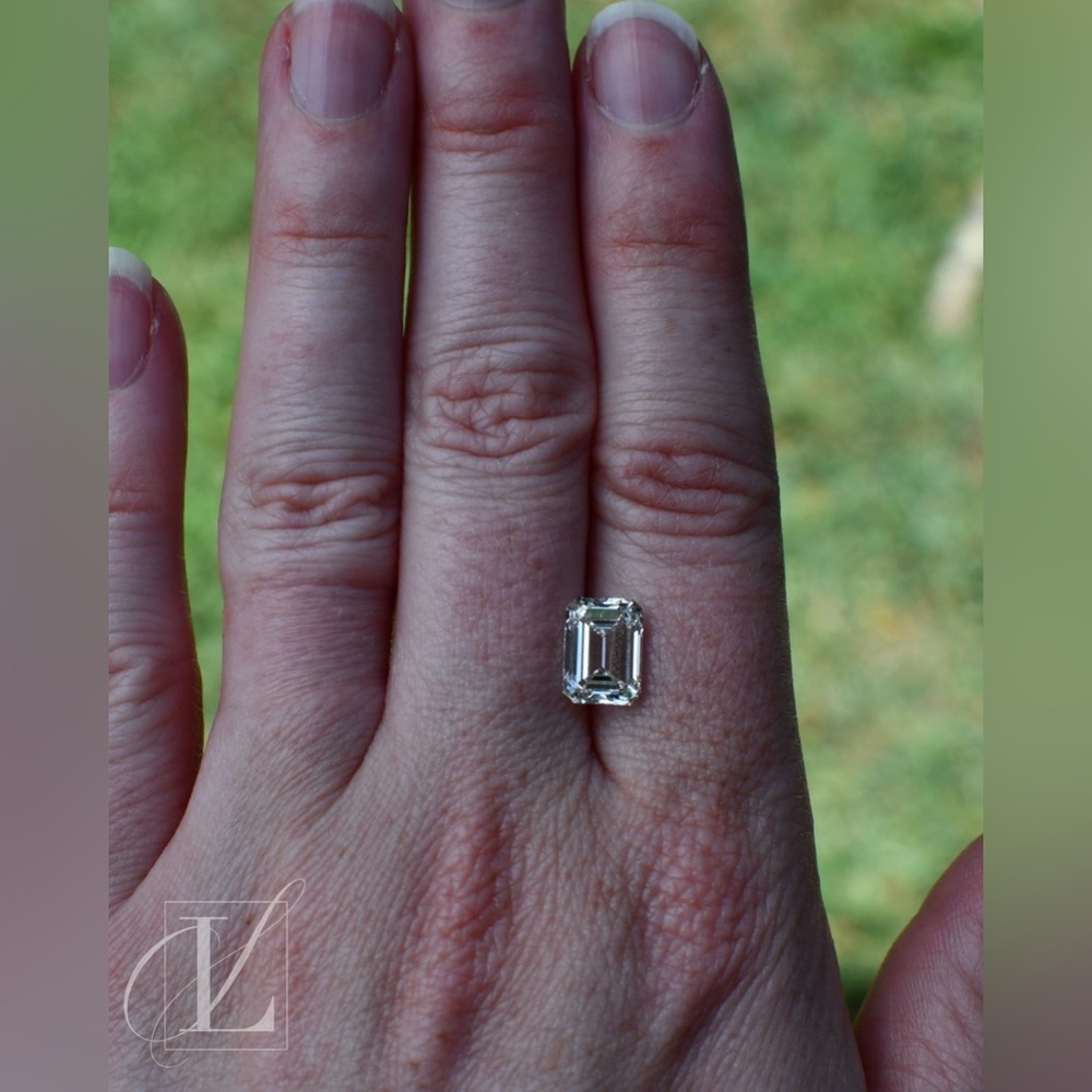 Loose 2.47 CT Lab Grown Emerald Diamond with IGI Report - Picture 3 of 7